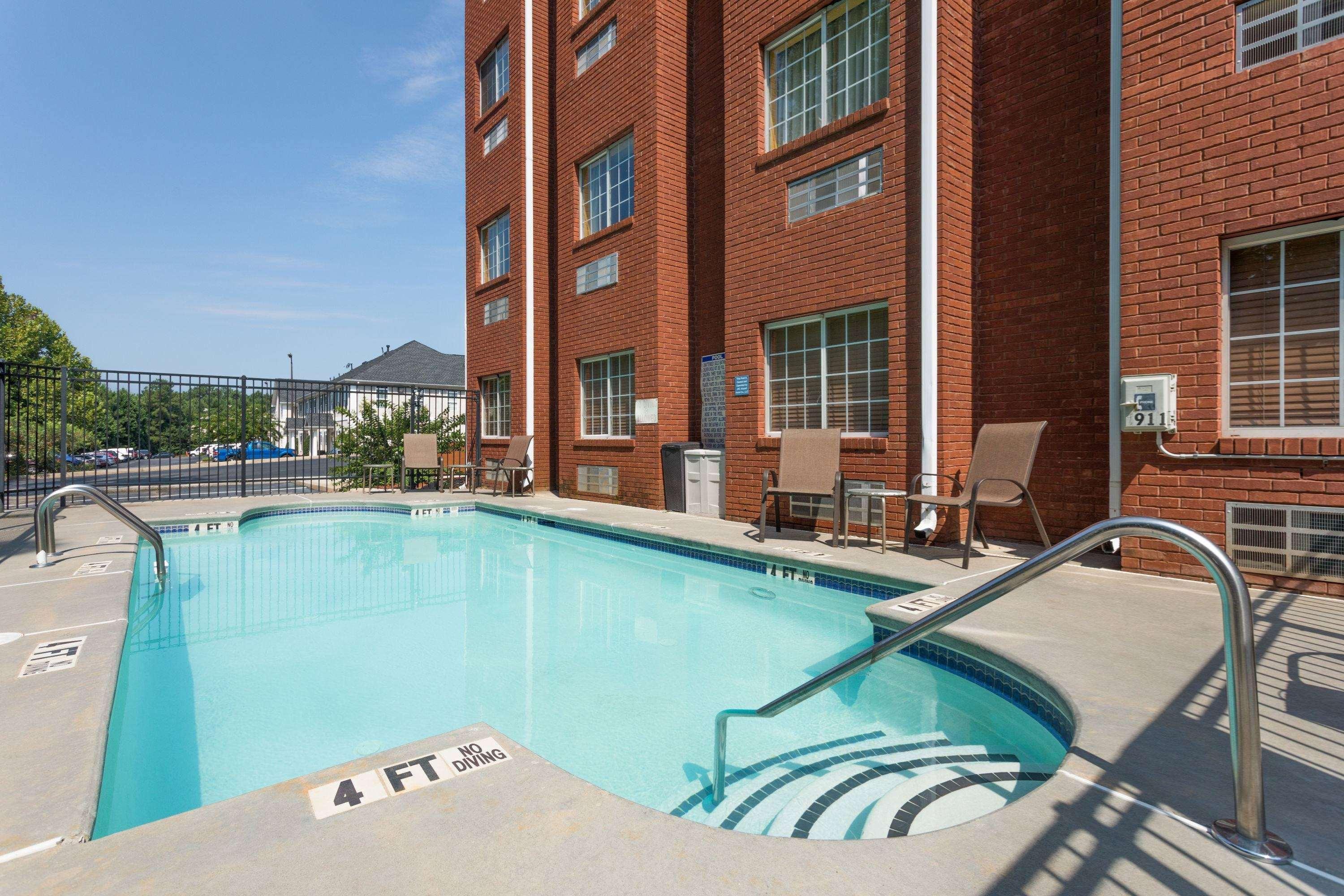 Microtel Inn & Suites By Wyndham Stockbridge/Atlanta I-75 Extérieur photo