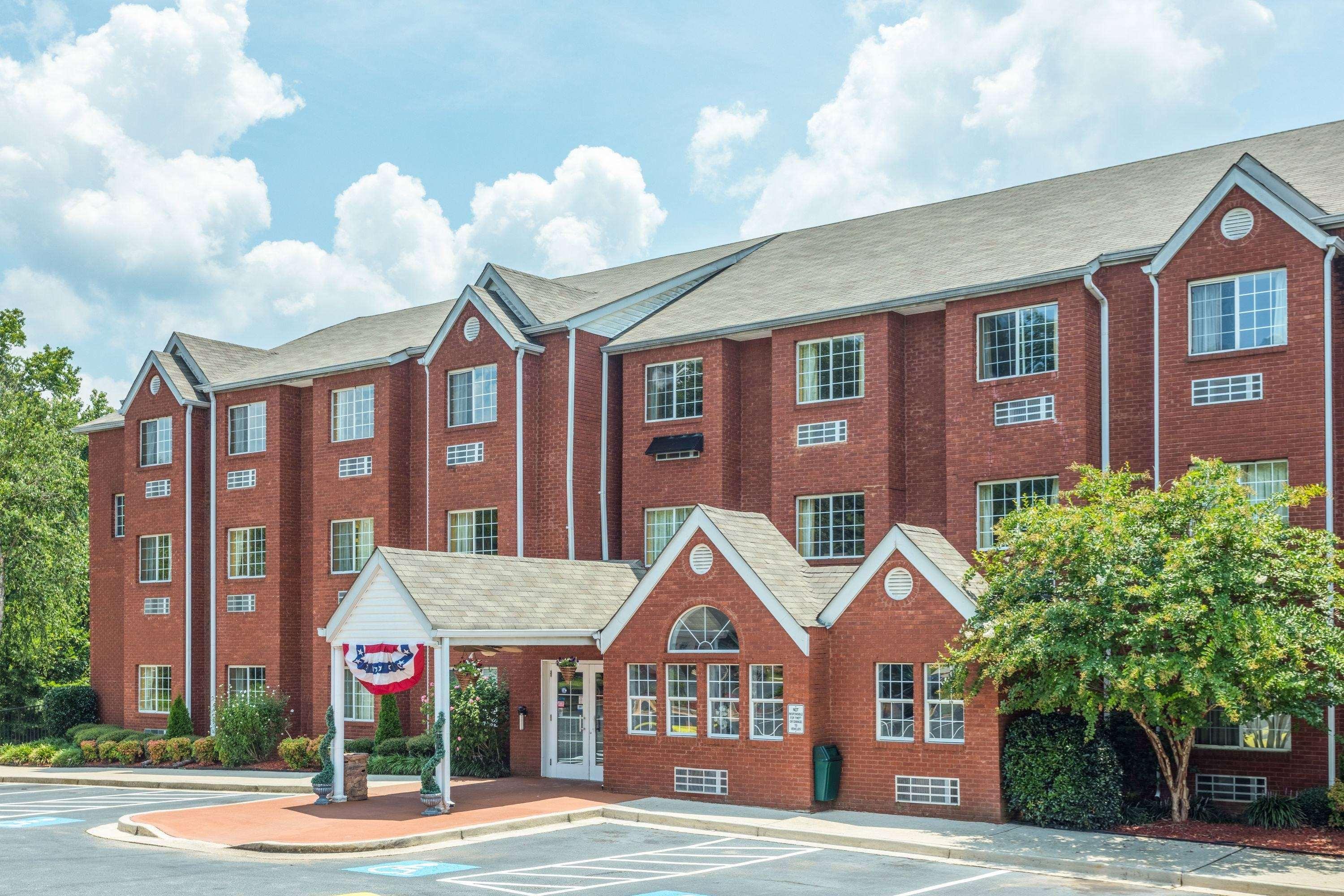 Microtel Inn & Suites By Wyndham Stockbridge/Atlanta I-75 Extérieur photo