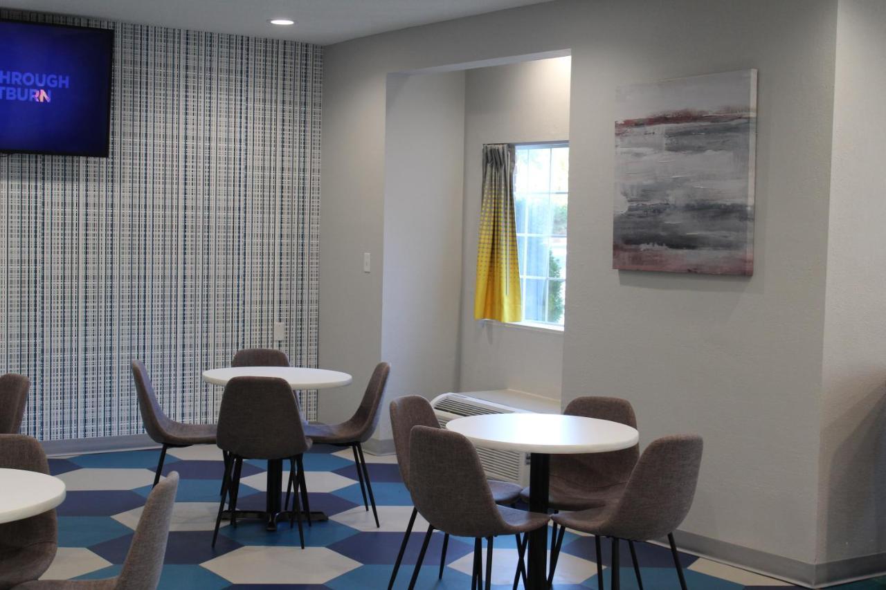 Microtel Inn & Suites By Wyndham Stockbridge/Atlanta I-75 Extérieur photo