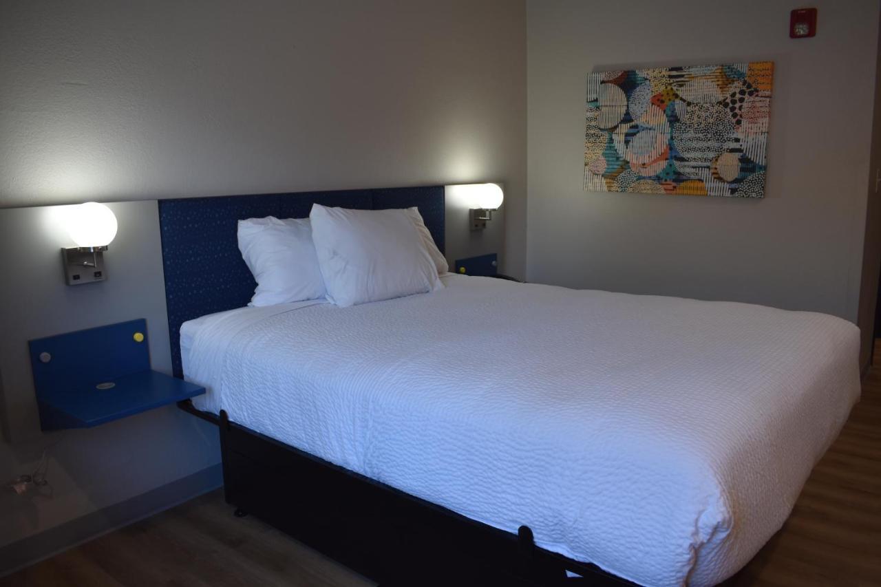 Microtel Inn & Suites By Wyndham Stockbridge/Atlanta I-75 Extérieur photo