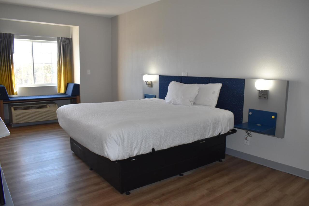 Microtel Inn & Suites By Wyndham Stockbridge/Atlanta I-75 Extérieur photo