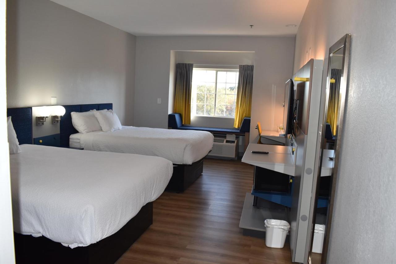 Microtel Inn & Suites By Wyndham Stockbridge/Atlanta I-75 Extérieur photo