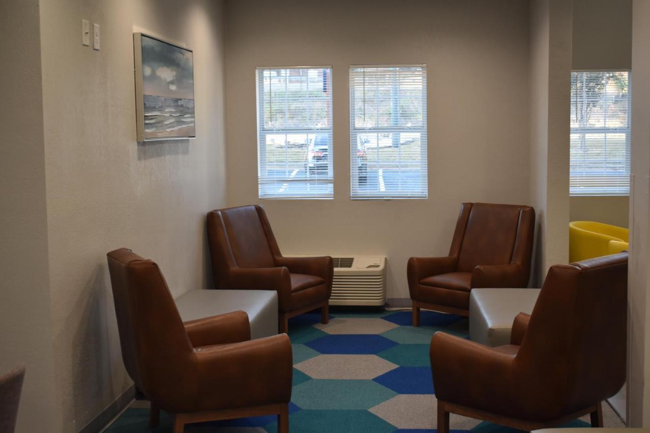Microtel Inn & Suites By Wyndham Stockbridge/Atlanta I-75 Extérieur photo