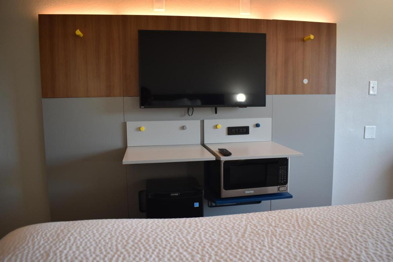 Microtel Inn & Suites By Wyndham Stockbridge/Atlanta I-75 Extérieur photo