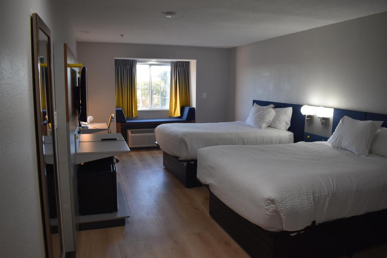 Microtel Inn & Suites By Wyndham Stockbridge/Atlanta I-75 Extérieur photo