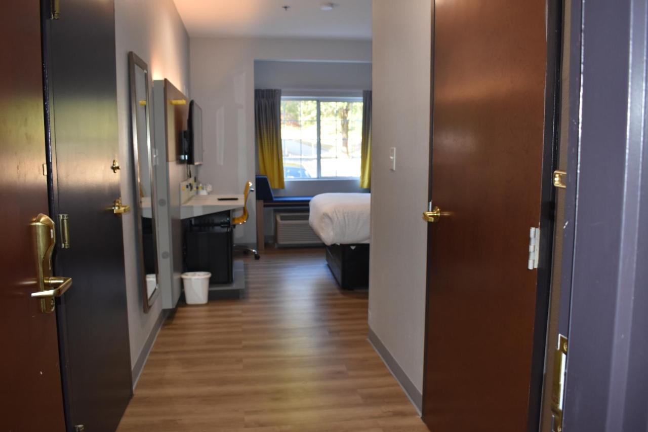 Microtel Inn & Suites By Wyndham Stockbridge/Atlanta I-75 Extérieur photo